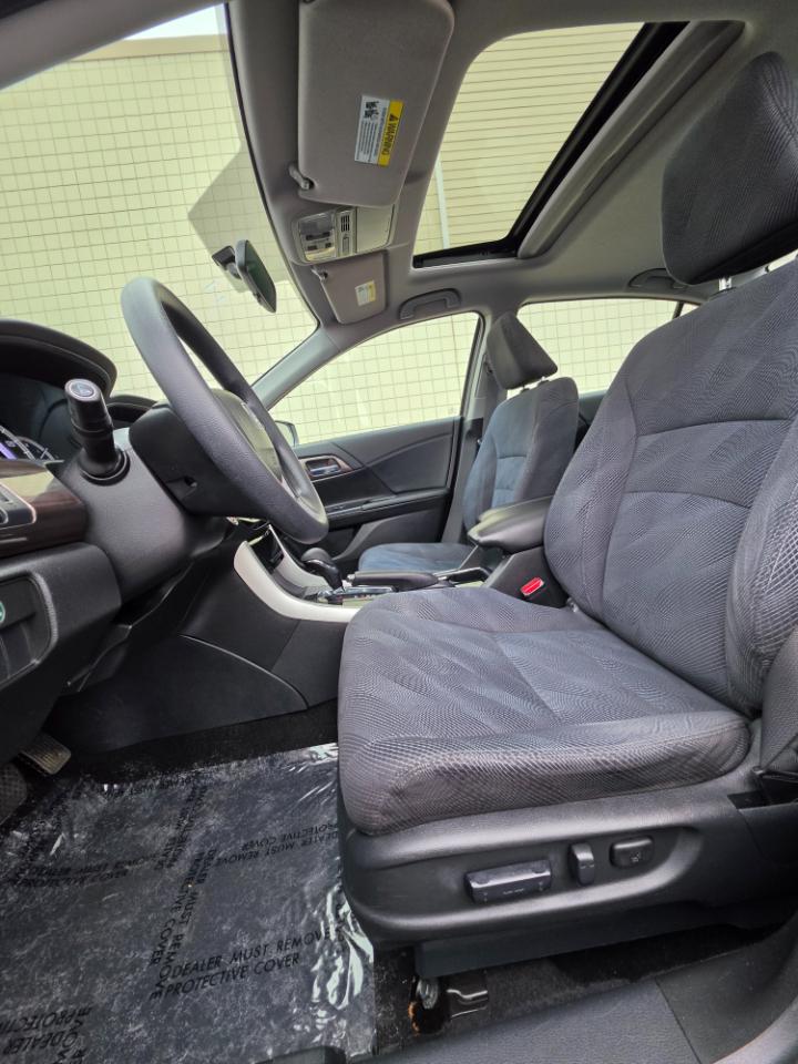 Honda Accord photo 11