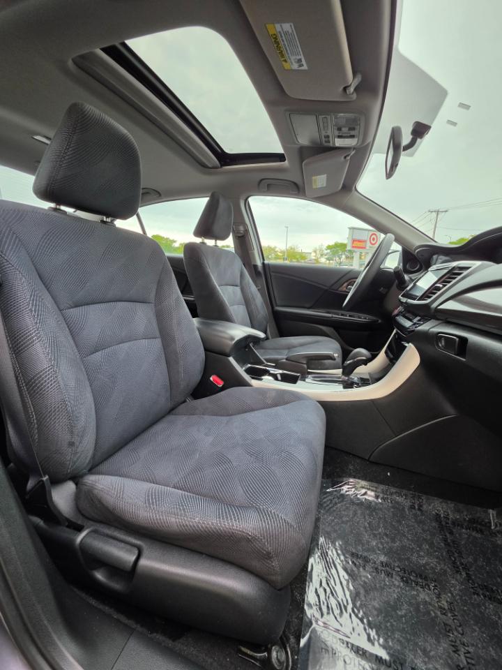 Honda Accord photo 14