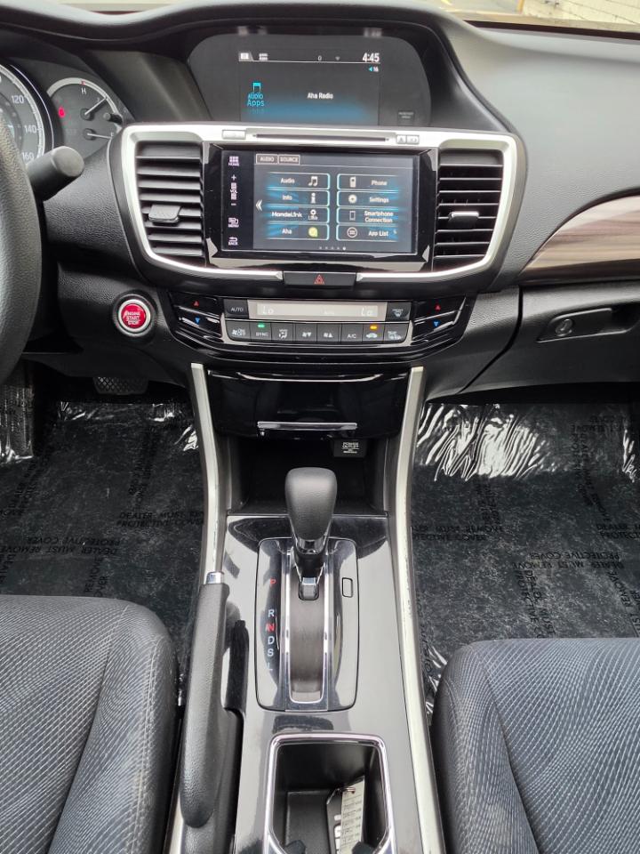 Honda Accord photo 17