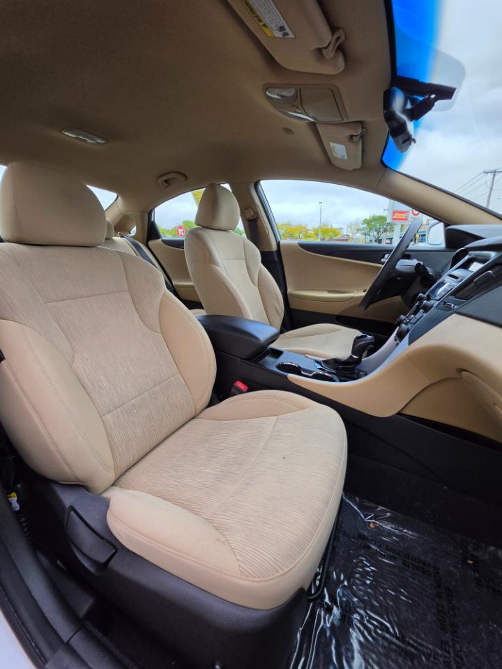 Hyundai Sonata photo 14