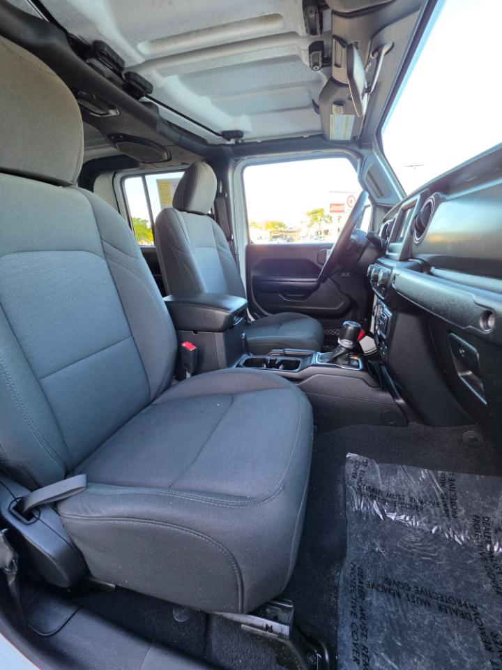 Jeep Gladiator photo 13