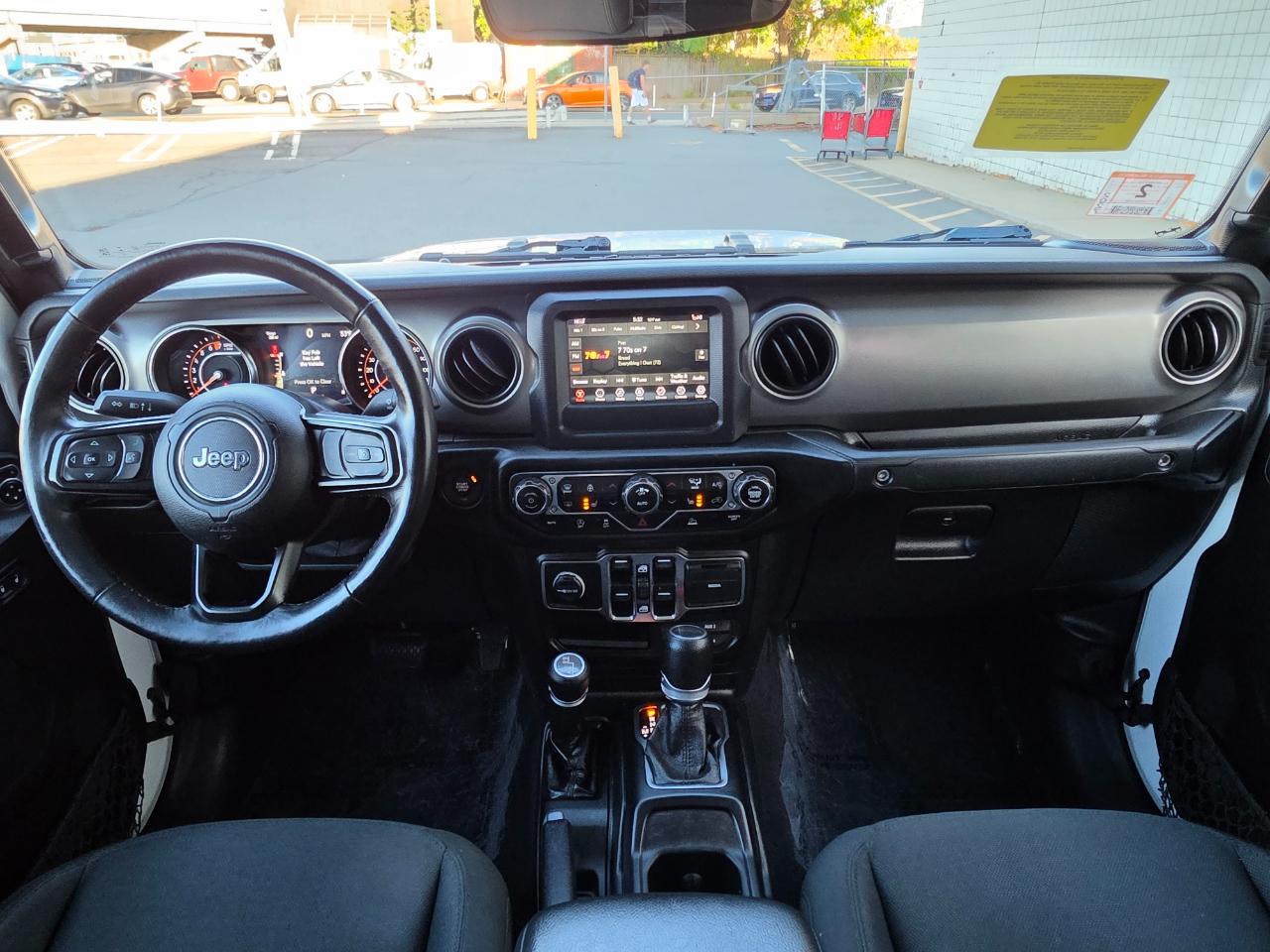 Jeep Gladiator photo 14