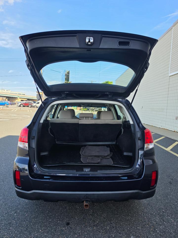 Subaru Outback 4dr Wgn H4 Auto 2.5i 2013