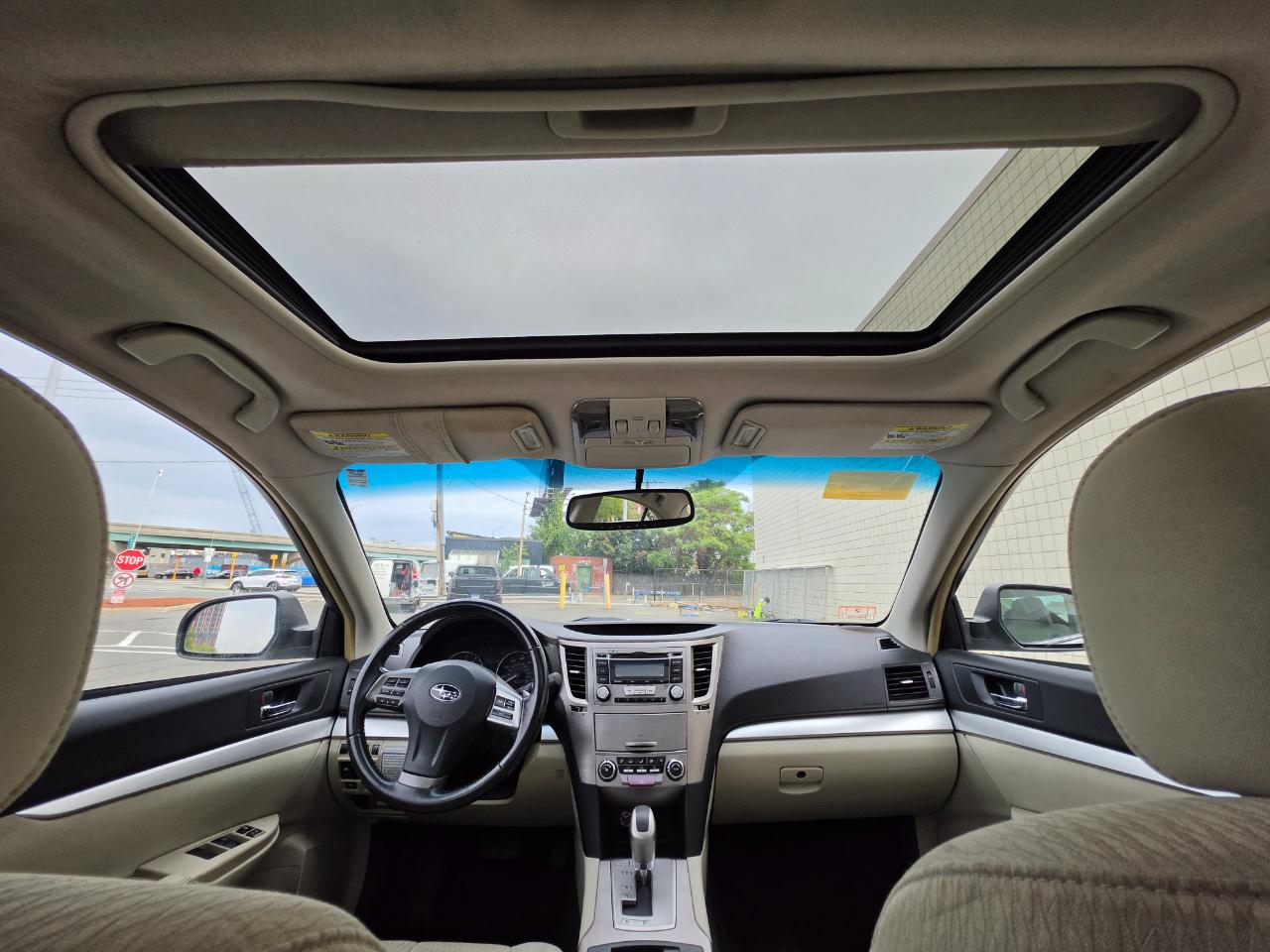 Subaru Legacy 4dr Sdn H4 Auto 2.5i Premium 2012