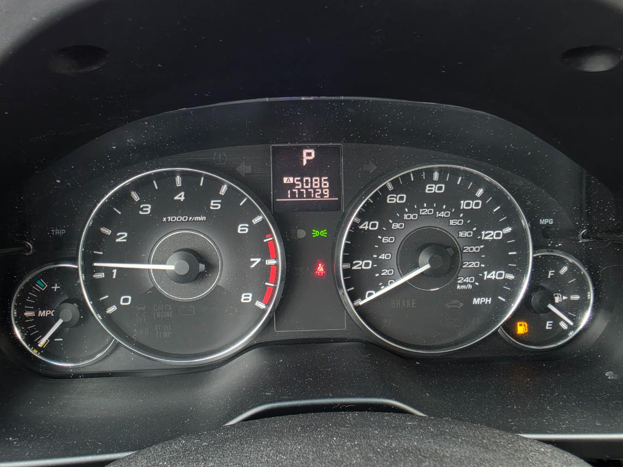 Subaru Legacy 4dr Sdn H4 Auto 2.5i Premium 2012