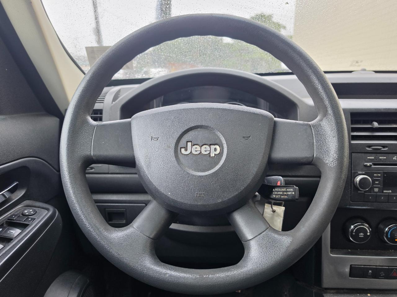 Jeep Liberty 4WD 4dr Sport 2010