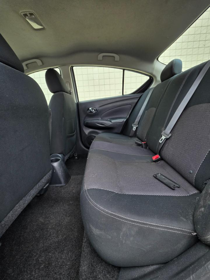 Nissan Versa Sedan SV CVT 2019
