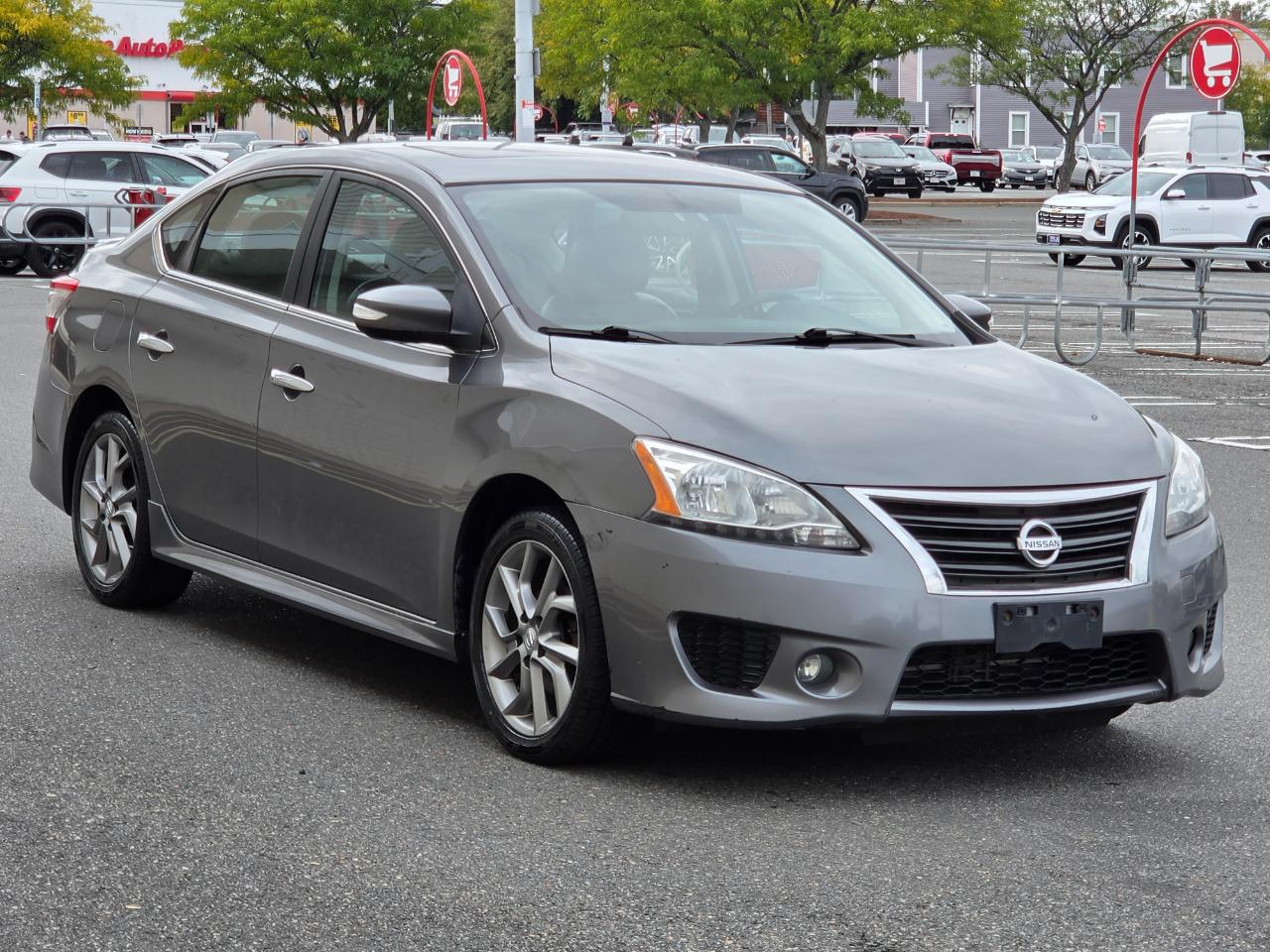 Nissan Sentra 4dr Sdn I4 CVT SR 2015