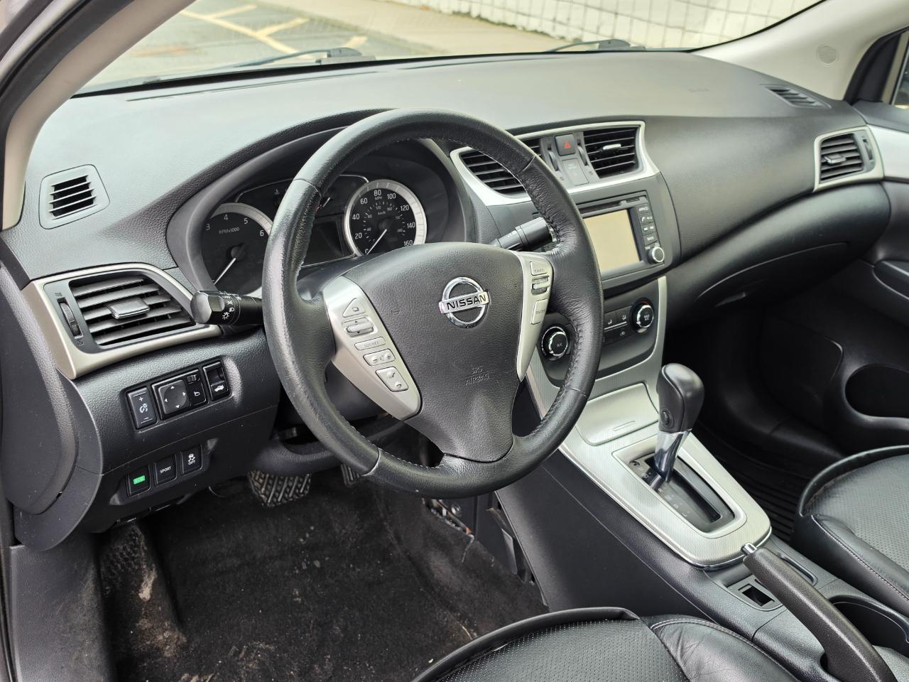 Nissan Sentra 4dr Sdn I4 CVT SR 2015