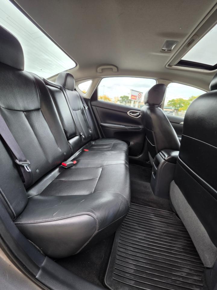 Nissan Sentra 4dr Sdn I4 CVT SR 2015