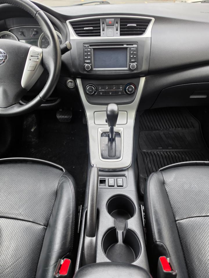 Nissan Sentra 4dr Sdn I4 CVT SR 2015