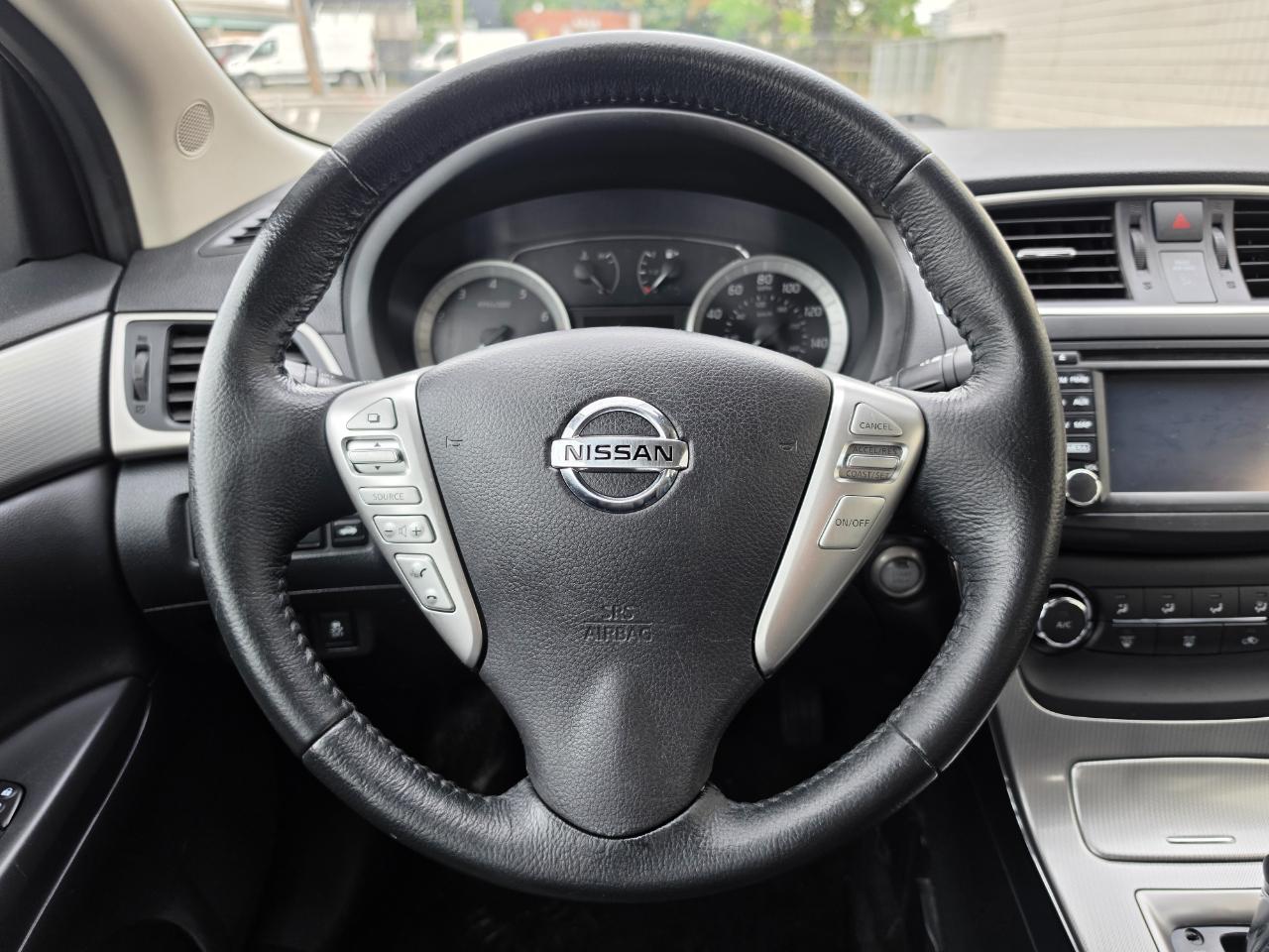 Nissan Sentra 4dr Sdn I4 CVT SR 2015