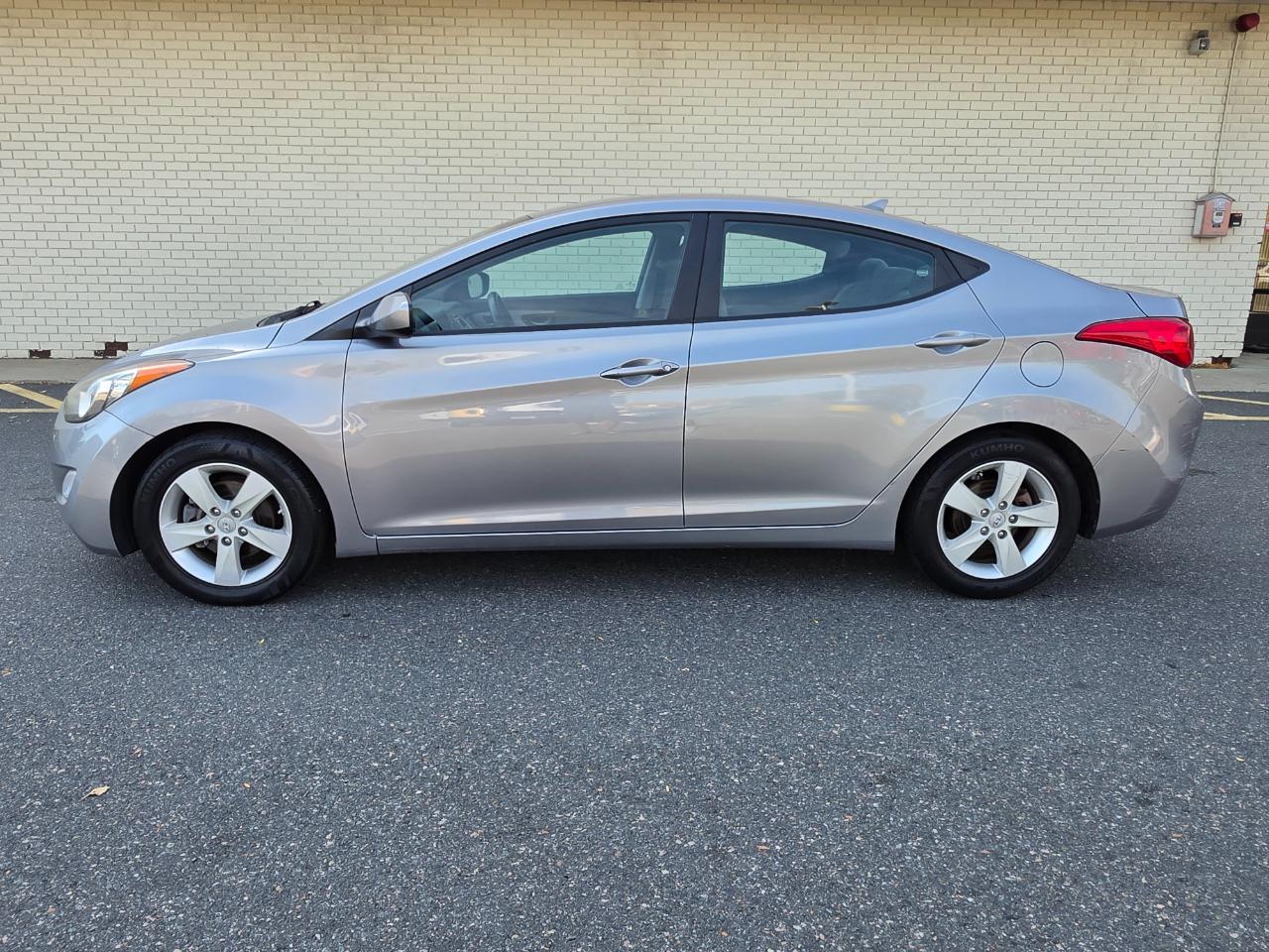 Hyundai Elantra 4dr Sdn Auto GLS PZEV (Ulsan Plant) *Ltd Avail* 2013