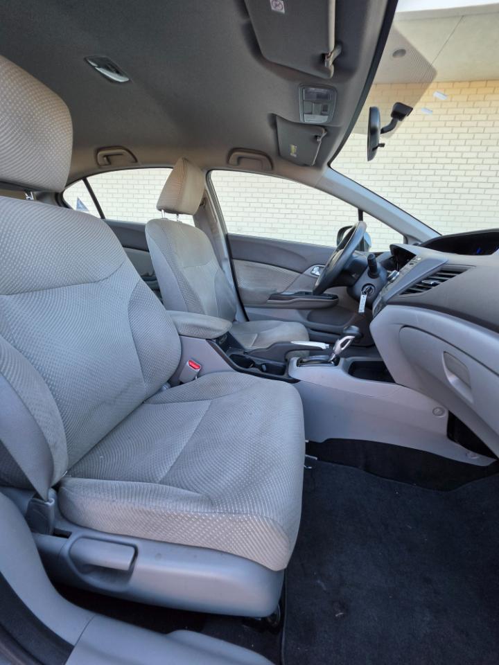 Honda Civic Hybrid 4dr Sdn L4 CVT 2012