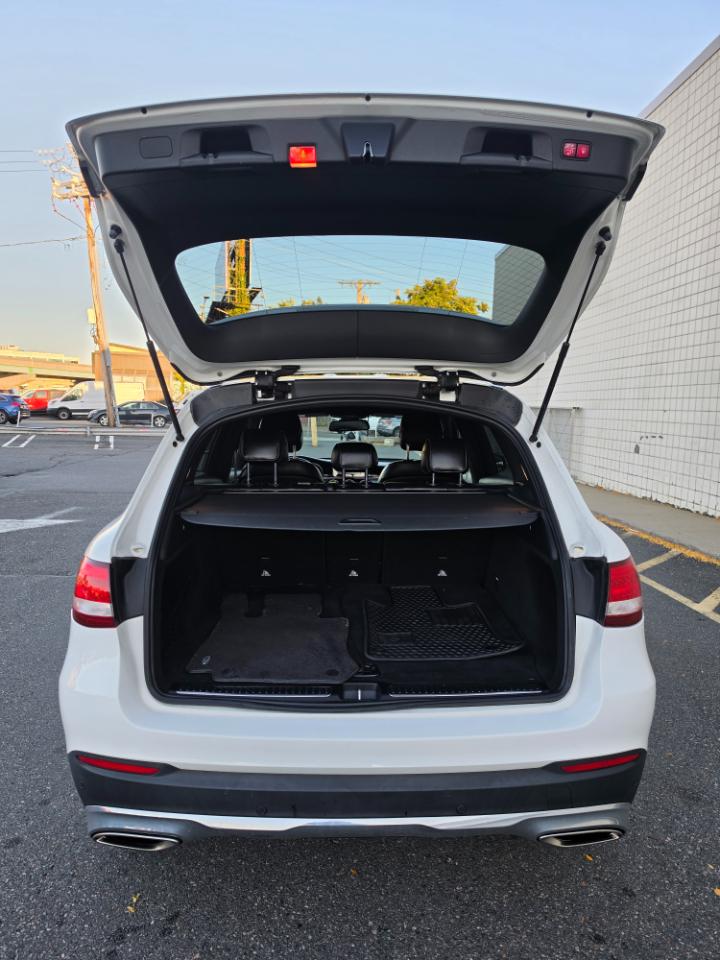 Mercedes-Benz GLC 4MATIC 4dr GLC 300 2016