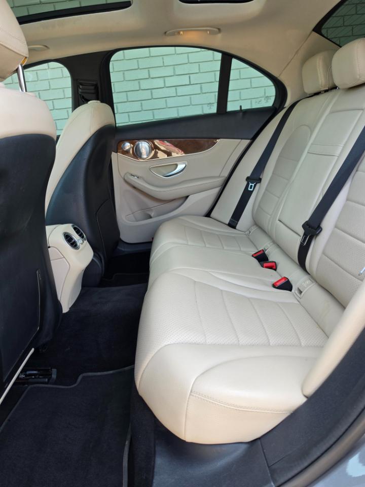 Mercedes-Benz C-Class 4dr Sdn C 300 4MATIC 2015