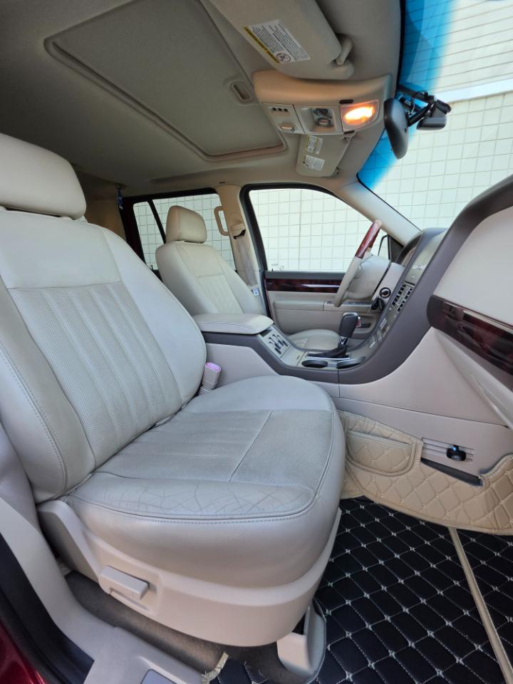 Lincoln Aviator 4dr AWD Ultimate 2004