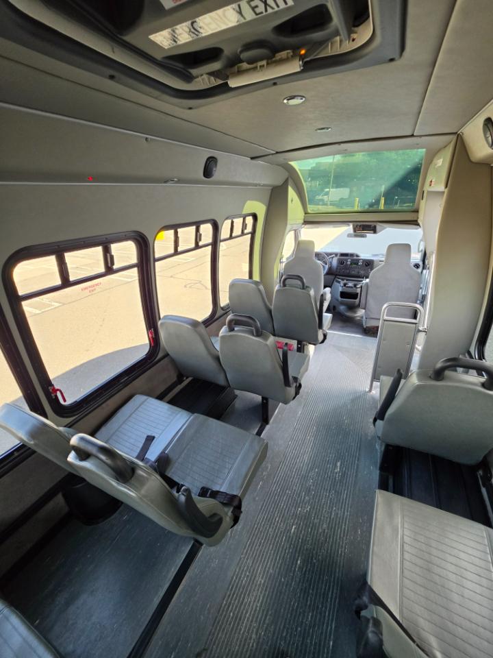Ford E-Series Cutaway E-350 SRW 138" WB 2019