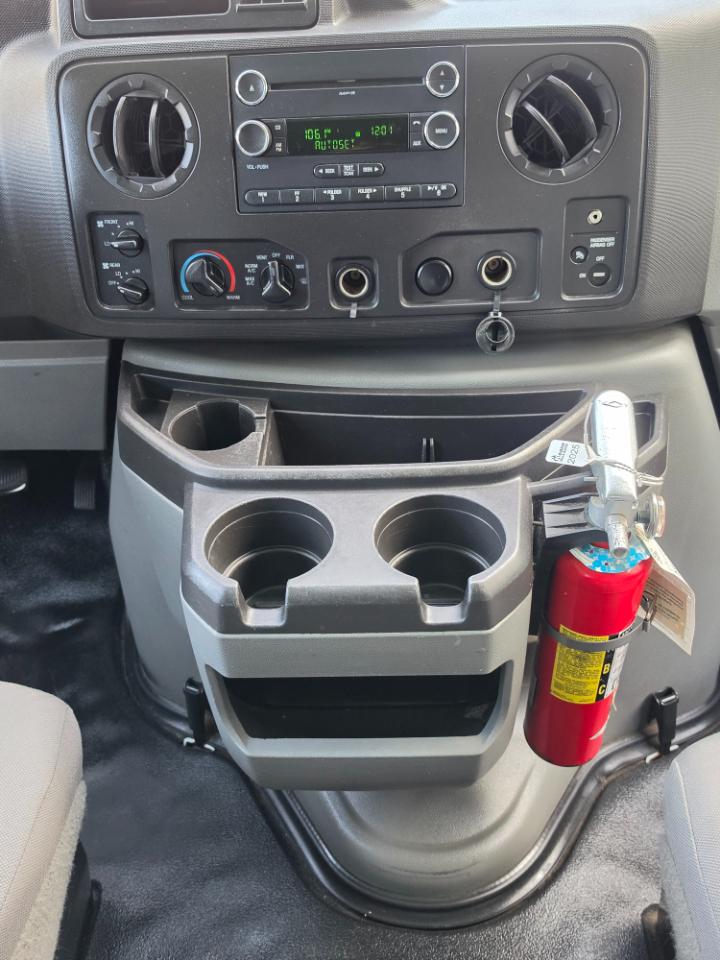 Ford E-Series Cutaway E-350 SRW 138" WB 2019