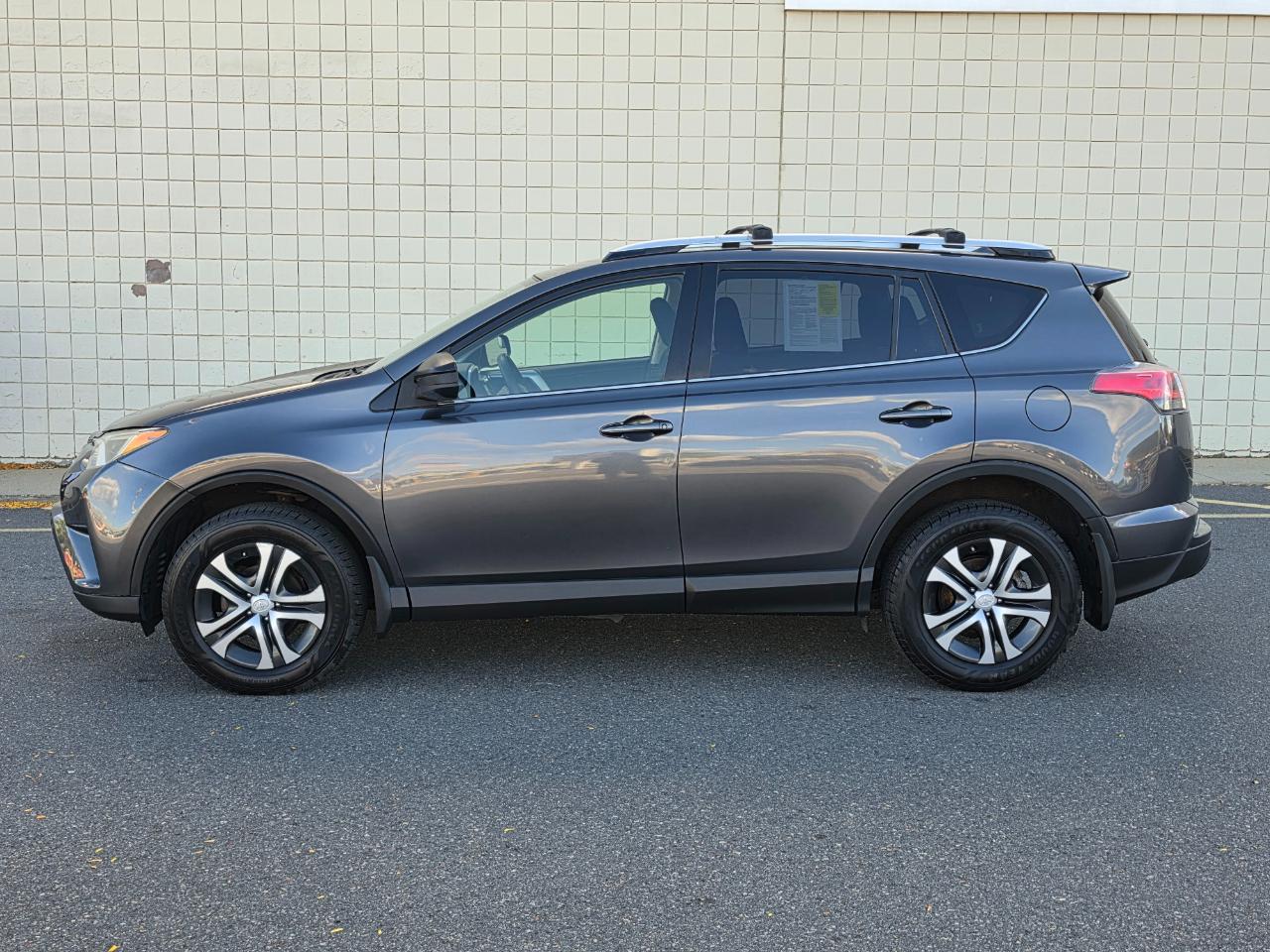 Toyota RAV4 AWD 4dr LE (Natl) 2016