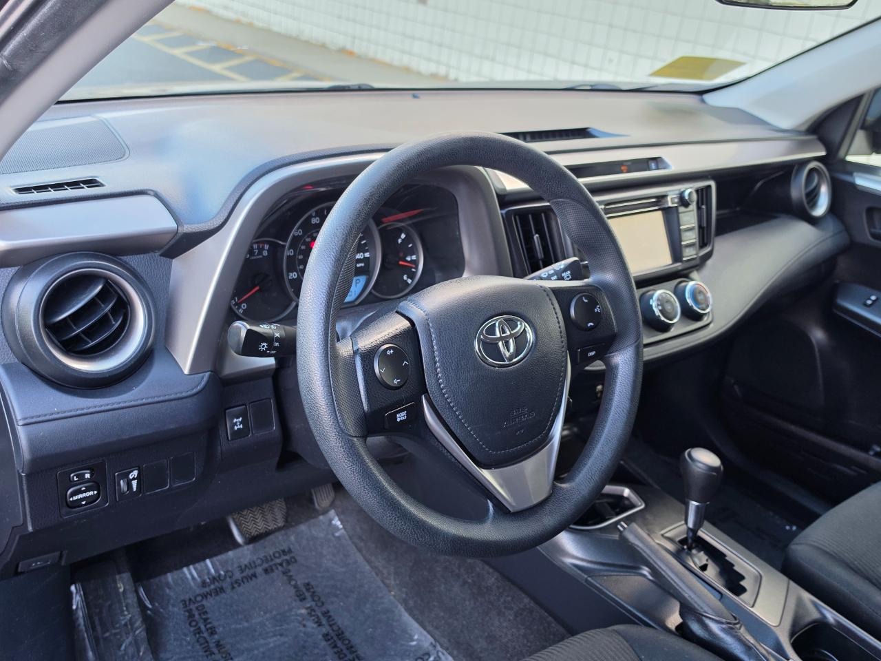 Toyota RAV4 AWD 4dr LE (Natl) 2016