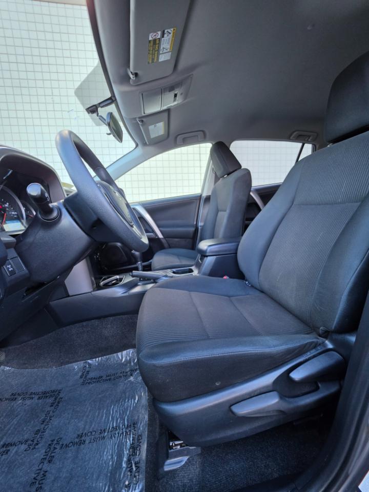 Toyota RAV4 AWD 4dr LE (Natl) 2016