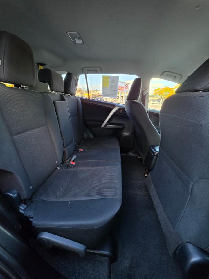 Toyota RAV4 AWD 4dr LE (Natl) 2016