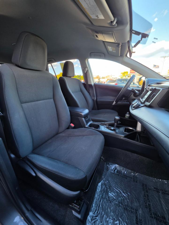 Toyota RAV4 AWD 4dr LE (Natl) 2016