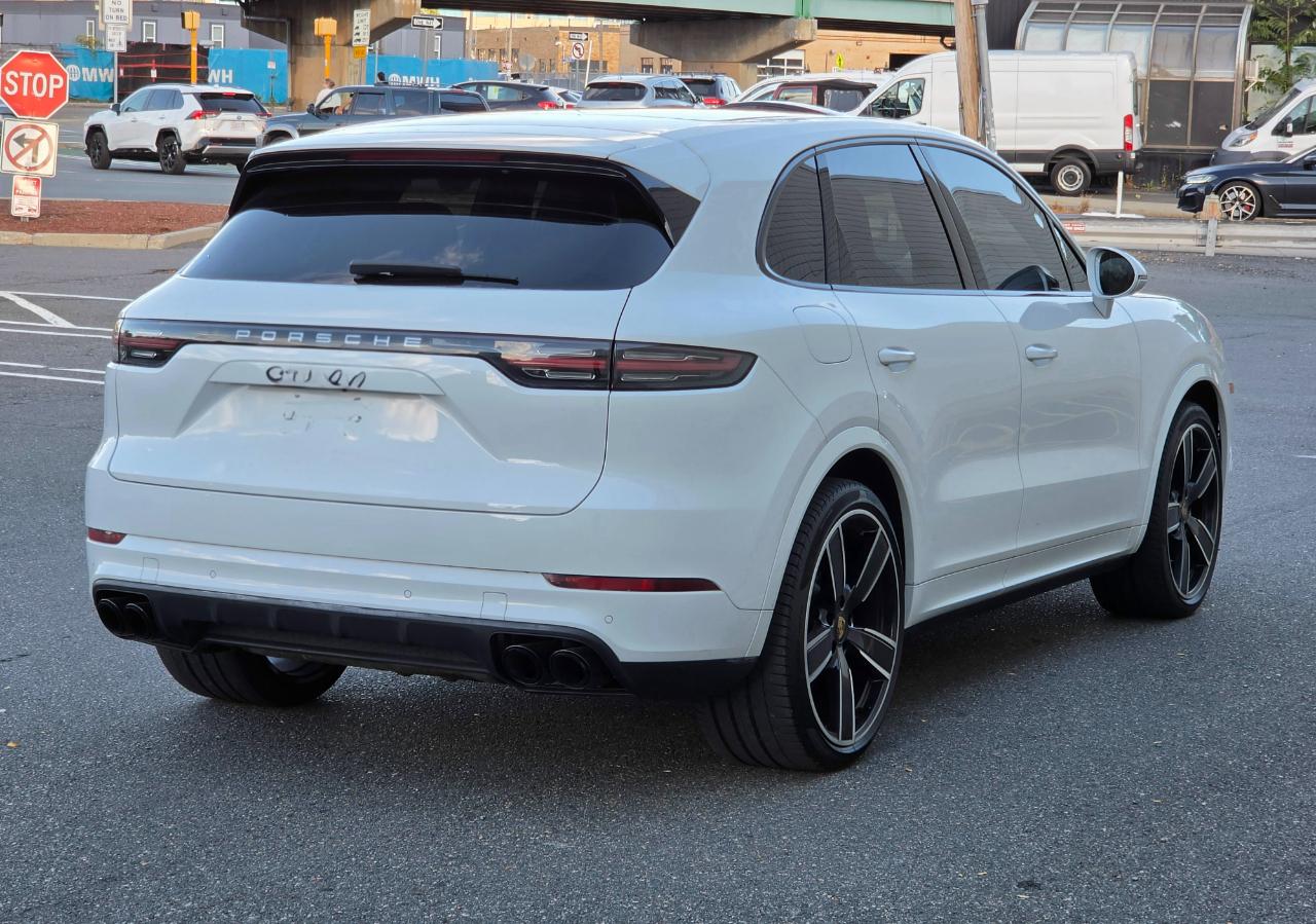 Porsche Cayenne Turbo AWD 2019