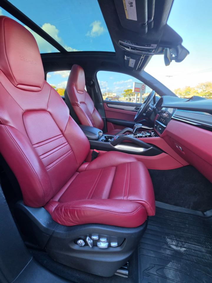 Porsche Cayenne Turbo AWD 2019