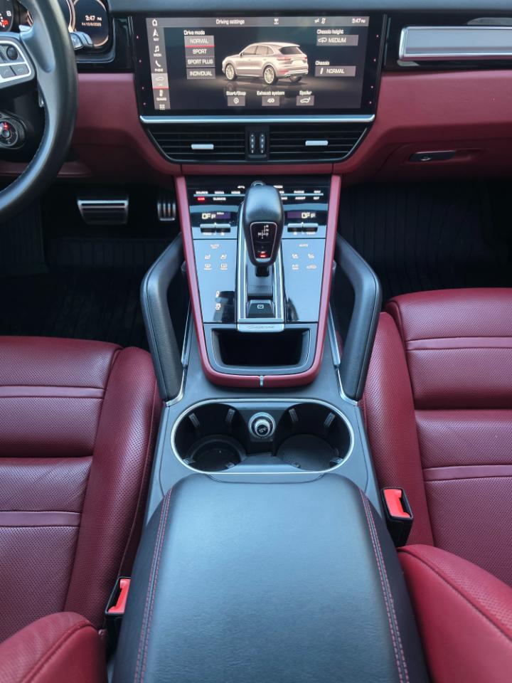 Porsche Cayenne Turbo AWD 2019