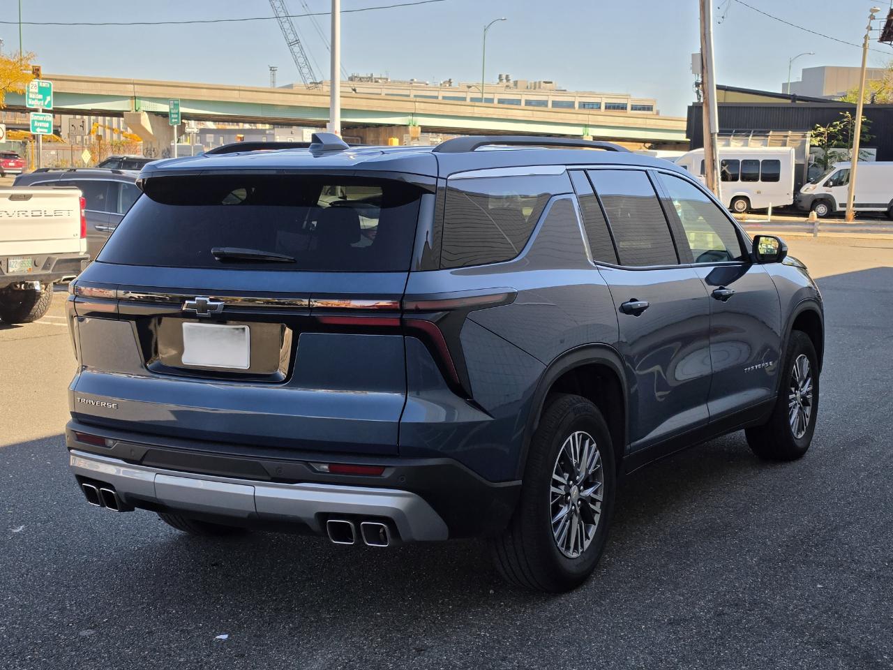 Chevrolet Traverse FWD 4dr LT w/1LT 2025