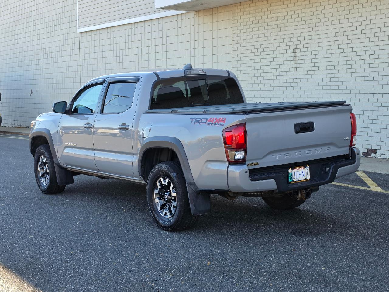 Toyota Tacoma TRD Off Road Double Cab 5' Bed V6 4x4 MT (Natl) 2018