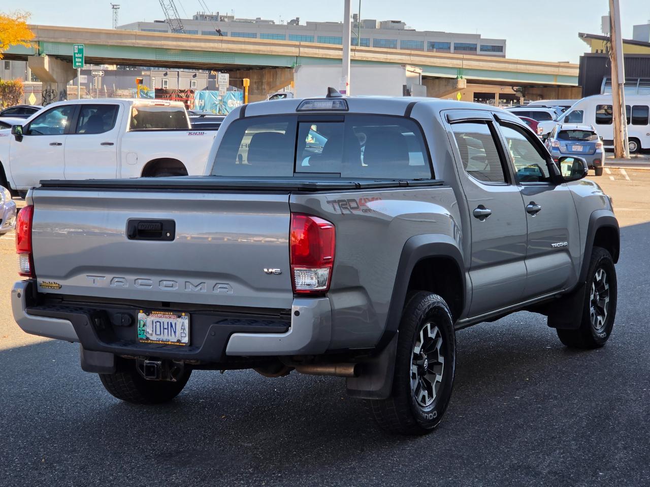 Toyota Tacoma TRD Off Road Double Cab 5' Bed V6 4x4 MT (Natl) 2018