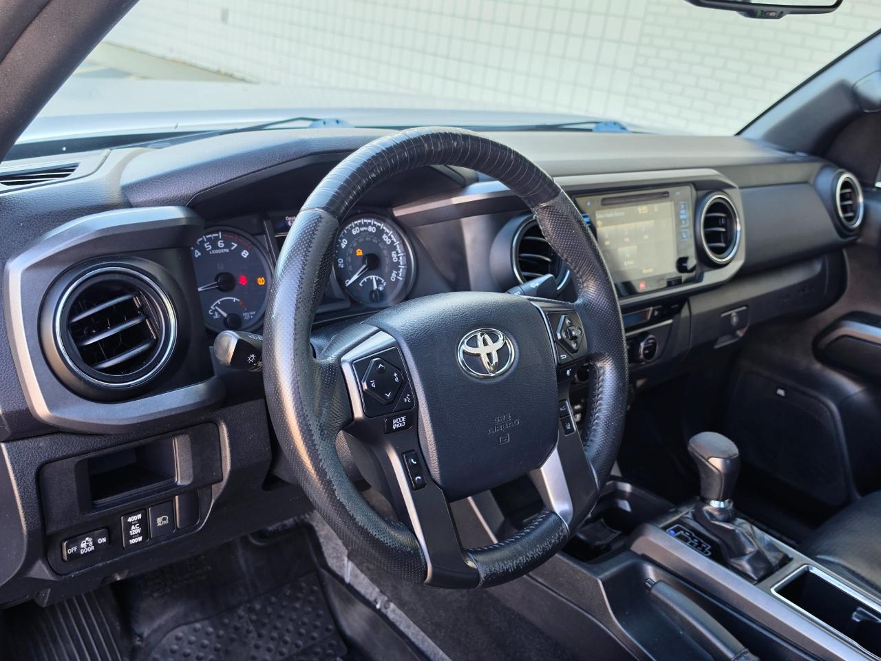 Toyota Tacoma TRD Off Road Double Cab 5' Bed V6 4x4 MT (Natl) 2018