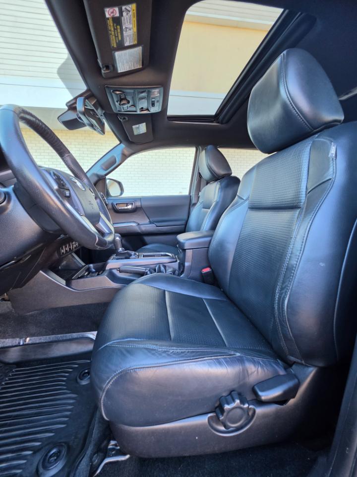 Toyota Tacoma TRD Off Road Double Cab 5' Bed V6 4x4 MT (Natl) 2018