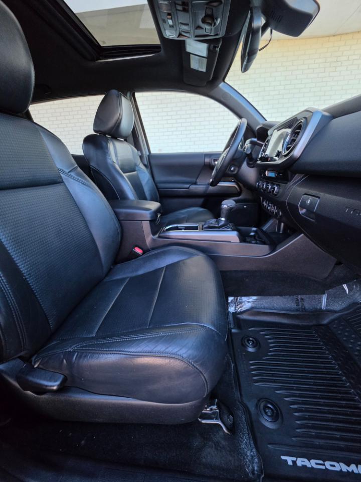 Toyota Tacoma TRD Off Road Double Cab 5' Bed V6 4x4 MT (Natl) 2018