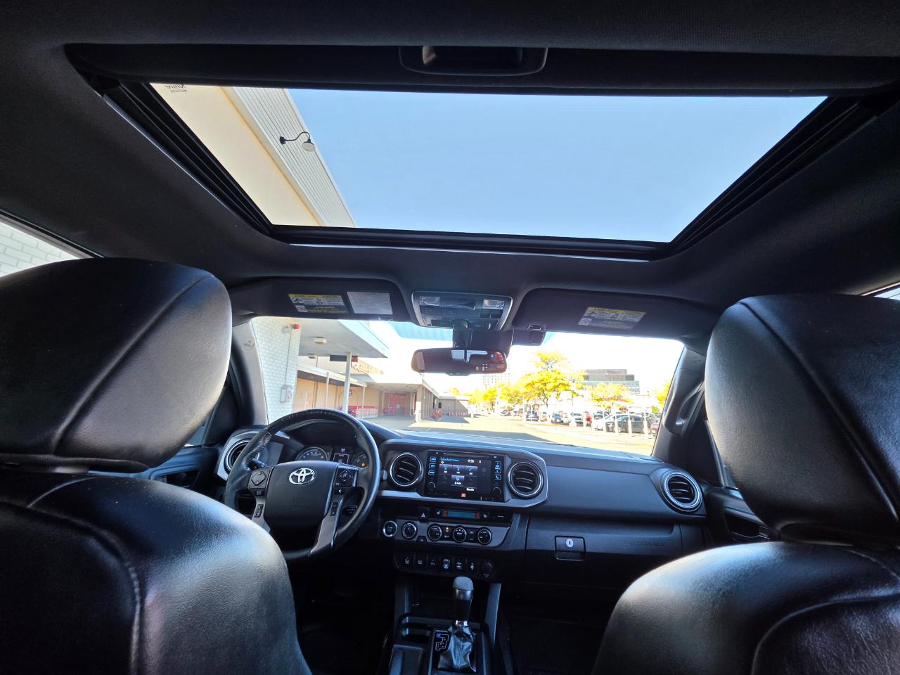 Toyota Tacoma TRD Off Road Double Cab 5' Bed V6 4x4 MT (Natl) 2018