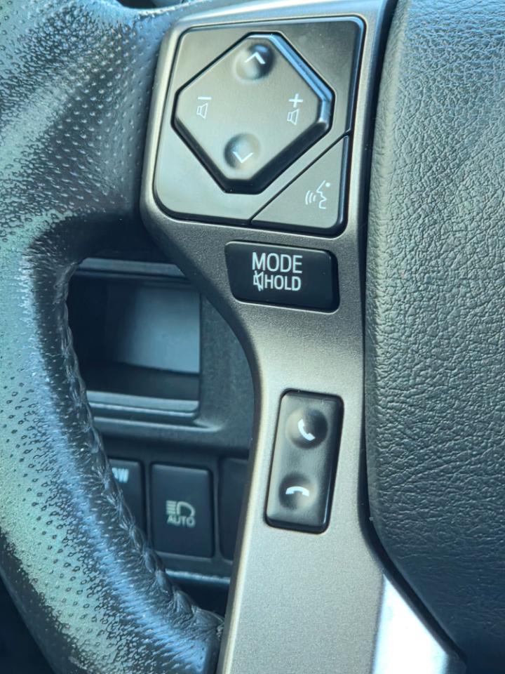 Toyota Tacoma TRD Off Road Double Cab 5' Bed V6 4x4 MT (Natl) 2018