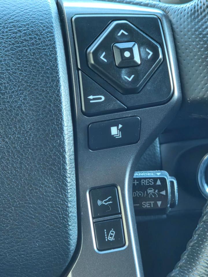 Toyota Tacoma TRD Off Road Double Cab 5' Bed V6 4x4 MT (Natl) 2018