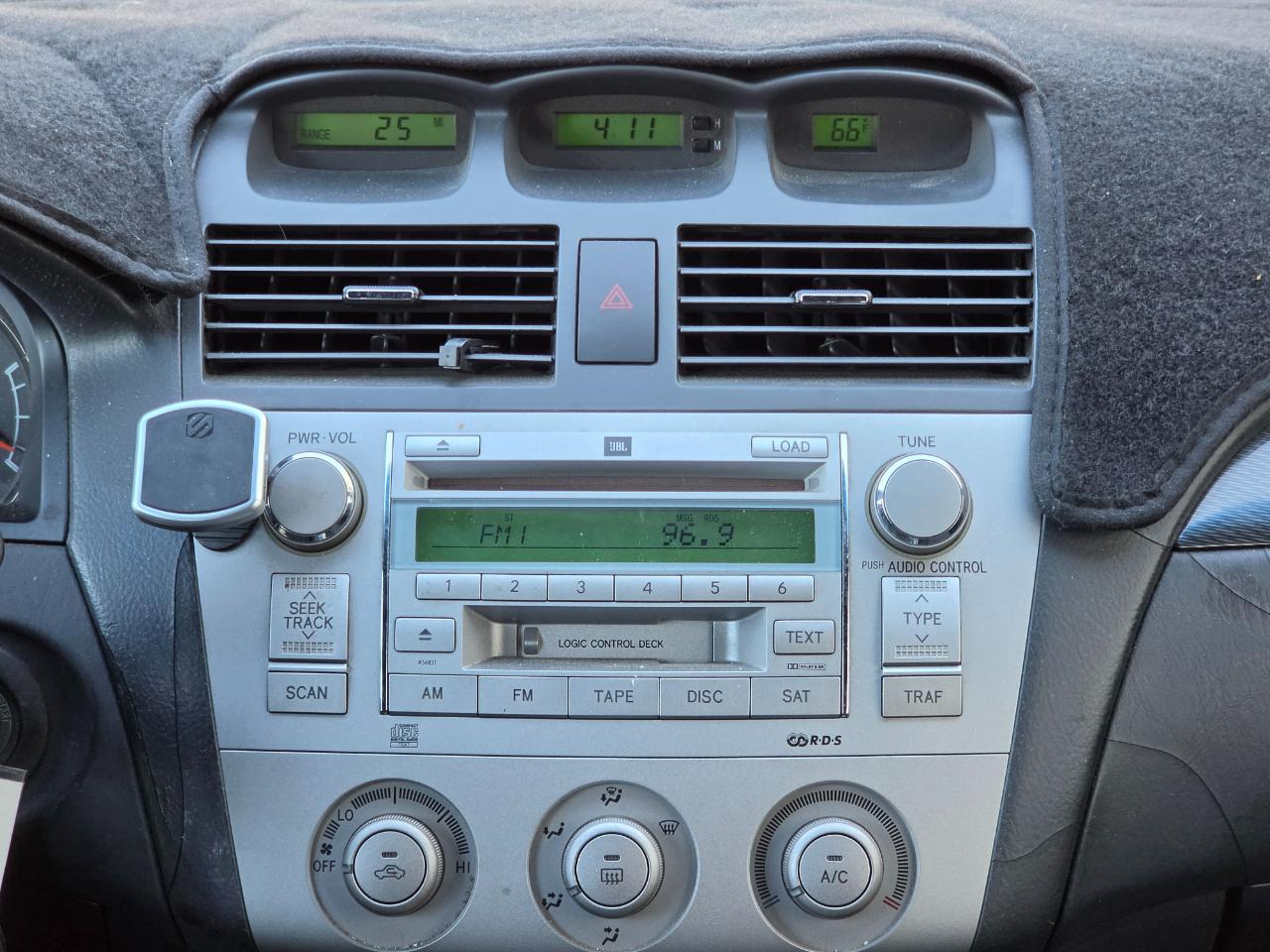 Toyota Camry Solara 2dr Conv SE V6 Auto (Natl) 2006