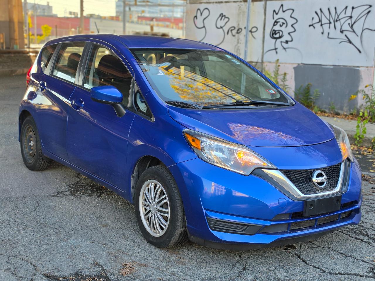 Nissan Versa Note SV CVT 2017