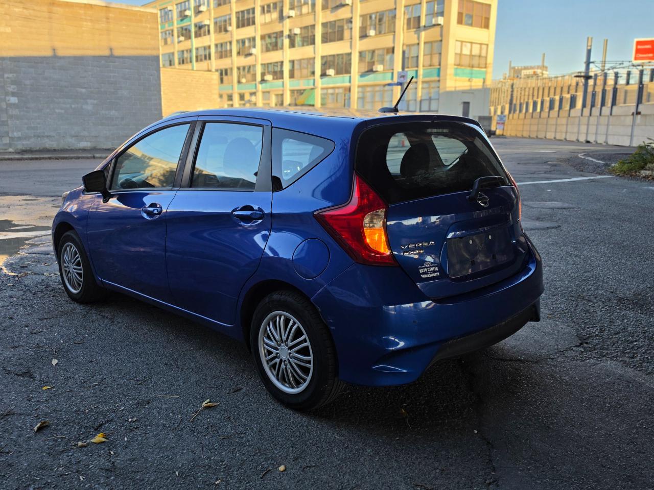 Nissan Versa Note SV CVT 2017