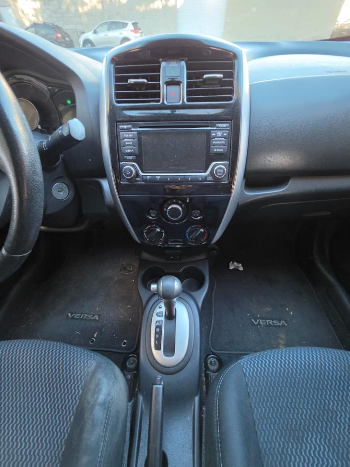 Nissan Versa Note SV CVT 2017