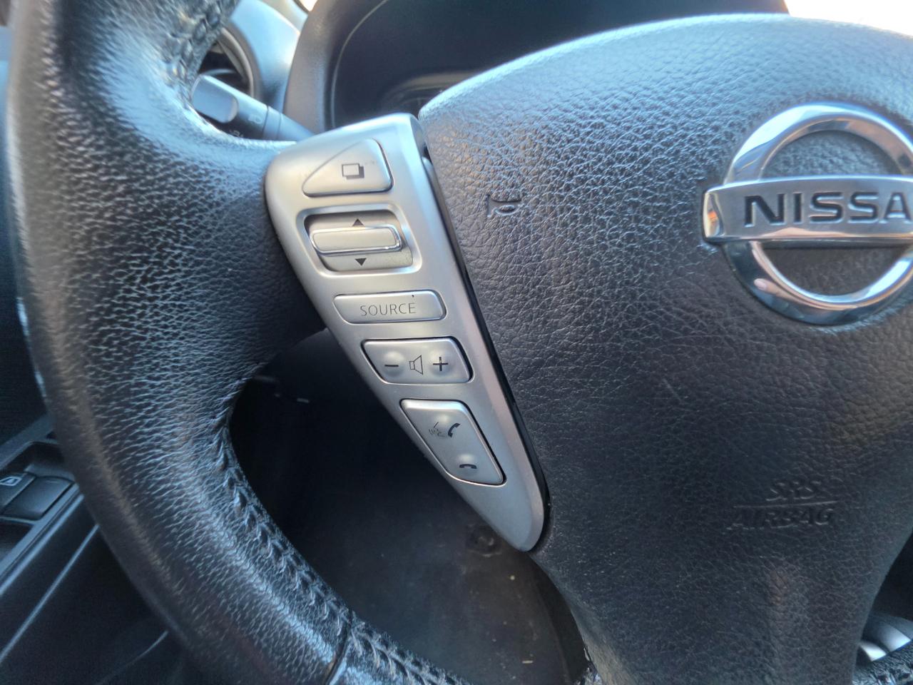 Nissan Versa Note SV CVT 2017