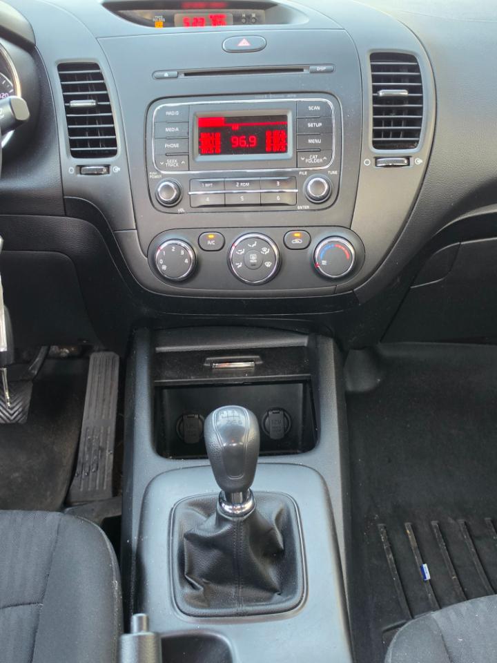 Kia Forte 4dr Sdn Man LX 2016