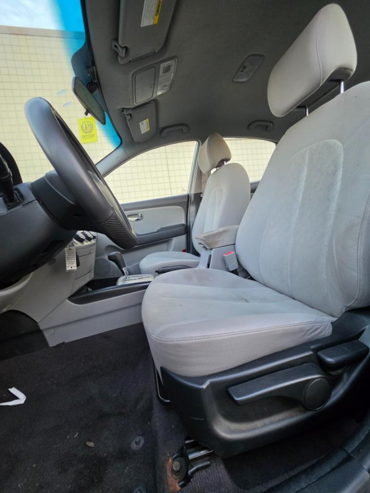 Hyundai Elantra 4dr Sdn Auto GLS PZEV 2010