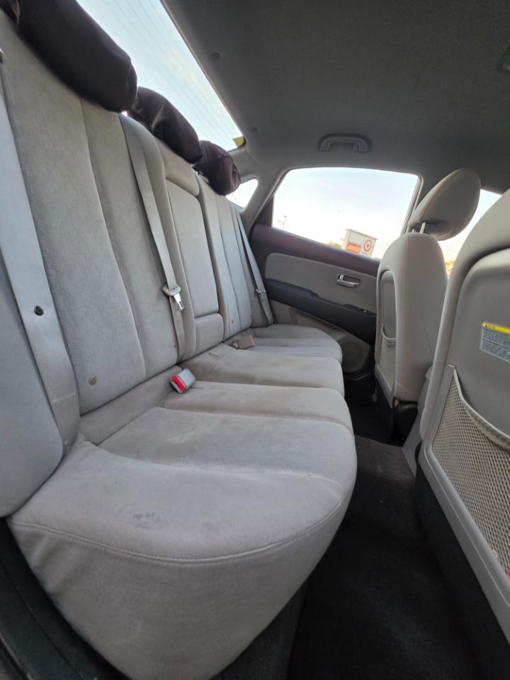 Hyundai Elantra 4dr Sdn Auto GLS PZEV 2010
