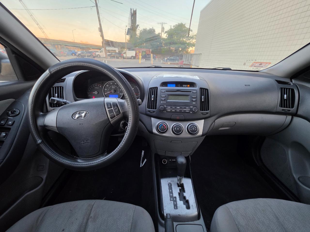 Hyundai Elantra 4dr Sdn Auto GLS PZEV 2010