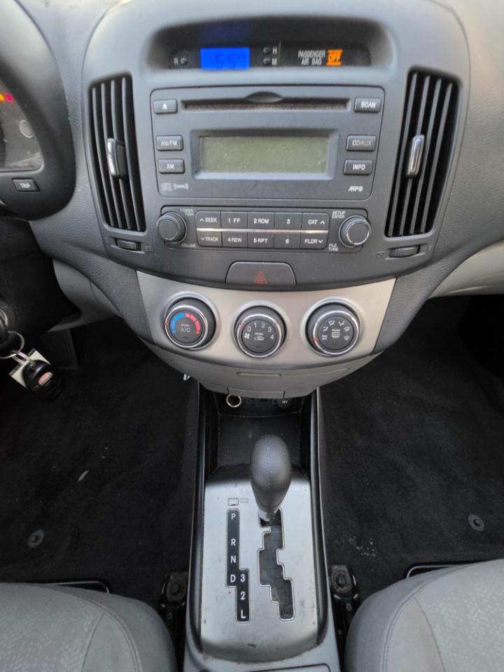 Hyundai Elantra 4dr Sdn Auto GLS PZEV 2010